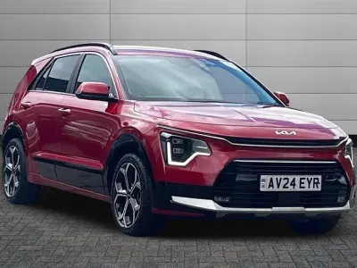 Used Kia Niro 139 HP (102 kW) 2024 Red SUV