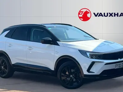 Used Vauxhall Grandland X 131 HP (96 kW) 2023 White SUV