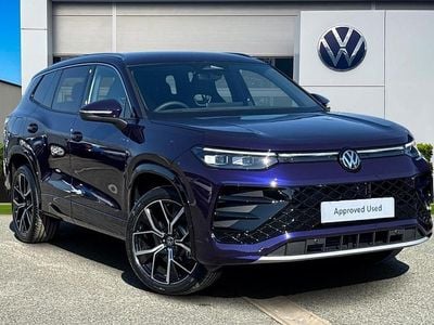 Mauve/purple New 2025 VW Touran R-line MPV | £42,444