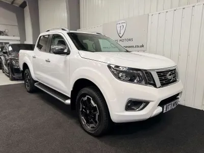 Used Nissan Navara Tekna 2021 White Pickup