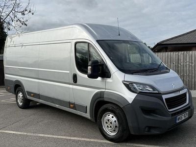 Used Peugeot Boxer 130 HP (95 kW) 2017 Silver Van