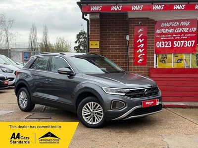 Used VW T-Roc Life 150 HP (110 kW) 2022 Grey SUV