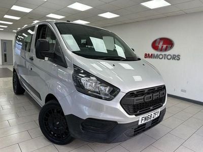 Silver Used 2018 Ford Transit Custom Estate | £10,995 (Expensive)