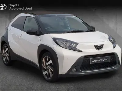 Used Toyota Aygo X 72 HP (52 kW) 2023 White SUV