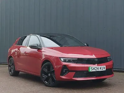 Used Vauxhall Astra 114 kW (156 HP) 2024 Red Hatchback