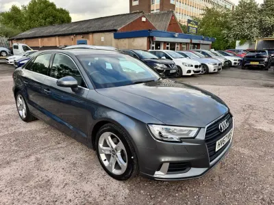 Usado Audi A3 Sport 2017 Cinzento Sedan