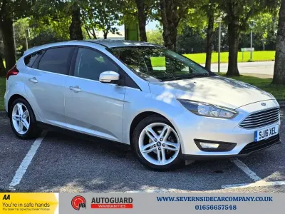 Used Ford Focus Zetec 100 HP (73 kW) 2016 Silver Hatchback