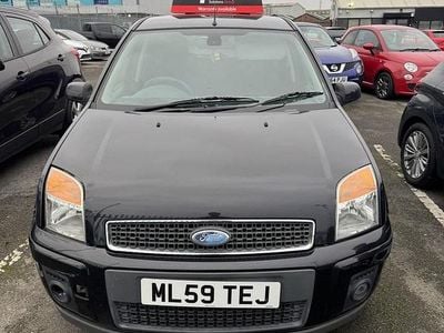Black Used 2009 Ford Fusion Titanium Hatchback | £1,995 (Good price)