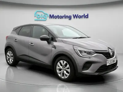 Used Renault Captur Iconic 145 HP (106 kW) 2022 Grey/black SUV