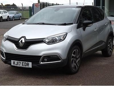 Silver/black Used 2017 Renault Captur Dynamique SUV | £6,195 (Fair price)
