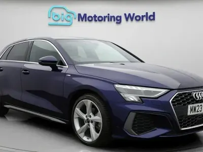 Second-hand Audi A3 Sportback S-Line 110 CP (80 kW) 2023 Albastru Hatchback