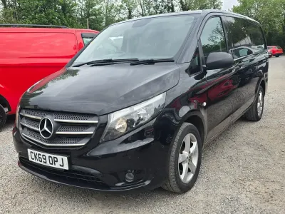 Usado Mercedes Vito Premium 2020 Preto Van