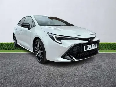 Used Toyota Corolla Sport 140 HP (102 kW) 2023 White Hatchback