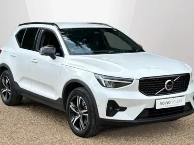 Used Volvo XC40 Plus 161 HP (118 kW) 2024 White SUV