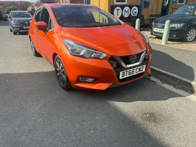 Used Nissan Micra N-Connecta 90 HP (66 kW) 2018 Orange Hatchback