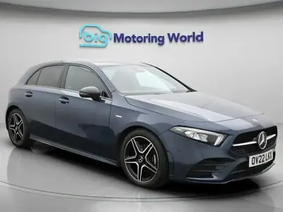 Used Mercedes A180 Executive 136 HP (100 kW) 2022 Blue Hatchback