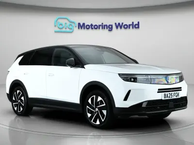 Used Vauxhall Grandland X Ultimate 145 HP (106 kW) 2025 White SUV