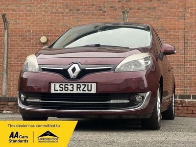 Used Renault Grand Scénic III Dynamique 2013 Red MPV