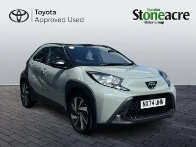 Used Toyota Aygo X 72 HP (52 kW) 2024 Green SUV
