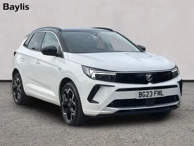 Used Vauxhall Grandland X Elite 130 HP (95 kW) 2023 White SUV