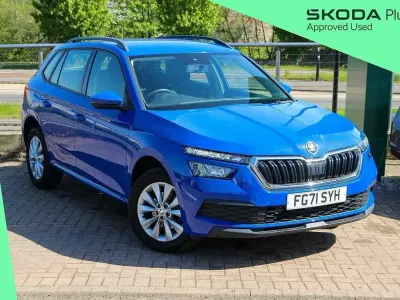 Begagnad Skoda Kamiq 94 HK (69 kW) 2021 Blå SUV