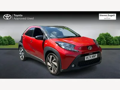 Used Toyota Aygo X 72 HP (52 kW) 2024 Red SUV