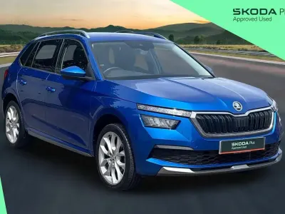 Used Skoda Kamiq SE L Executive 147 HP (108 kW) 2023 Race blue metallic SUV