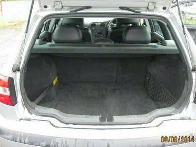 Used 2002 Volvo V40 Estate | £1,195