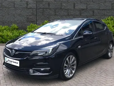 Second-hand Vauxhall Astra Edition 143 CP (105 kW) 2021 Negru Hatchback