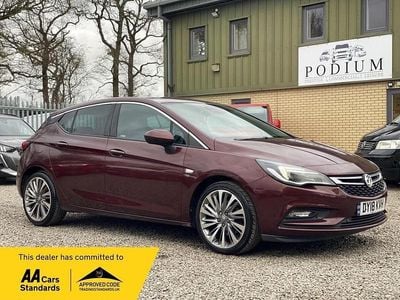Used Vauxhall Astra Elite 160 HP (117 kW) 2018 Red Hatchback