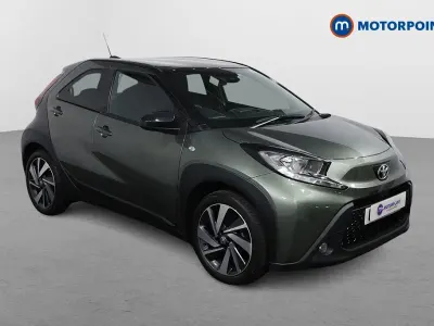 Usado Toyota Aygo X 2022 Verde SUV