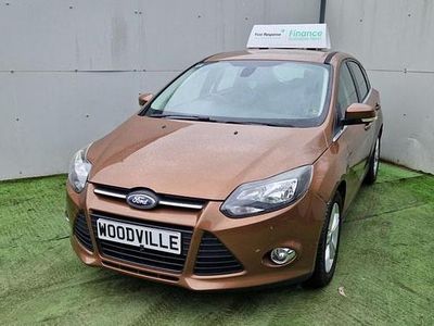 Used Ford Focus Zetec 125 HP (91 kW) 2013 Brown Hatchback
