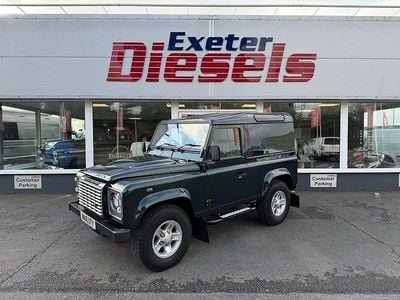 Used Land Rover Defender 120 HP (88 kW) 2016 Green SUV