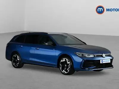 Used VW Passat R-line 272 HP (200 kW) 2025 Blue Estate