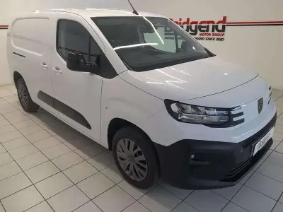 Used Peugeot Partner S 131 HP (96 kW) 2024 White MPV