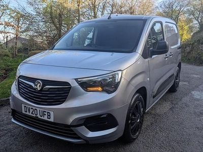 Used Vauxhall Combo Sportive 100 HP (73 kW) 2020 Grey MPV