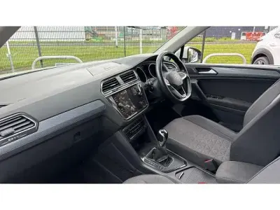 Używany VW Tiguan Life 150 KM (110 kW) 2021 Biały SUV