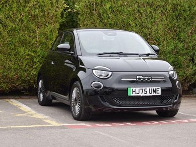 Black Used 2025 Fiat 500e Hatchback | £21,990 (Expensive)