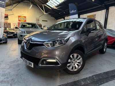 Grey Used 2016 Renault Captur Expression+ SUV | £4,950 (Good price)