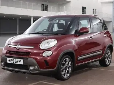 Used Fiat 500L Trekking 85 HP (62 kW) 2014 Red MPV