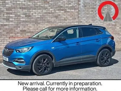 Used Vauxhall Grandland X SRi 130 HP (95 kW) 2021 Blue SUV