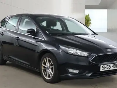 Used Ford Focus Zetec 125 HP (91 kW) 2015 Black Hatchback
