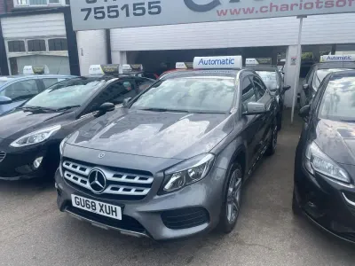 Usado Mercedes GLA200 AMG line 2018 Cinzento SUV