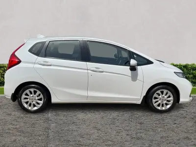 Second-hand Honda Jazz SE 102 CP (75 kW) 2019 Alb Hatchback