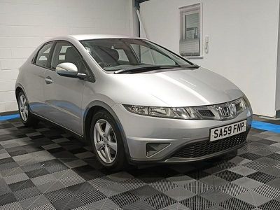 Begagnad Honda Civic SE 140 HK (102 kW) 2009 Silver Halvkombi
