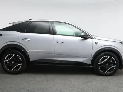 Used Peugeot e-3008 GT 152 kW (207 HP) 2025 Grey SUV