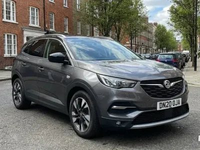 Begagnad Vauxhall Grandland X SRi 130 HK (95 kW) 2020 Grå SUV