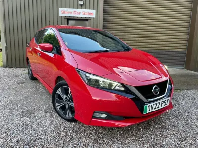 Used Nissan Leaf N-Connecta 110 kW (150 HP) 2022 Red Hatchback