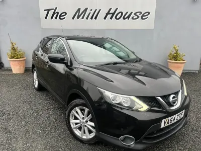Begagnad Nissan Qashqai Acenta+ 110 HK (80 kW) 2015 Svart SUV