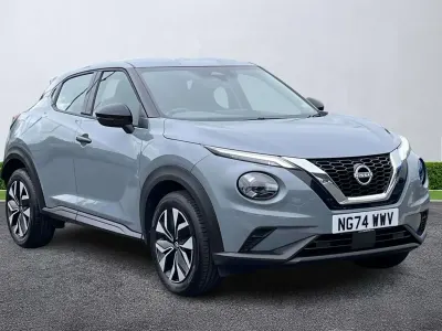 Usado Nissan Juke Acenta Premium 2025 Cinzento SUV